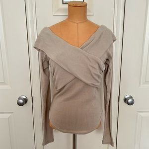 FREE PEOPLE Marley off the shoulder twist top in size M color Oatmeal